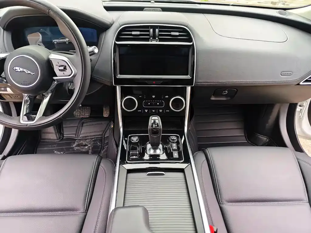 Jaguar XEL 2021 из CN, фото 5
