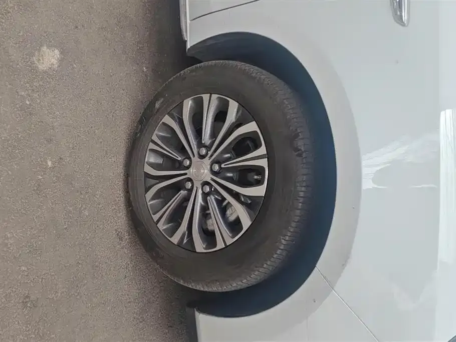 Buick GL8 2024 из CN, фото 3