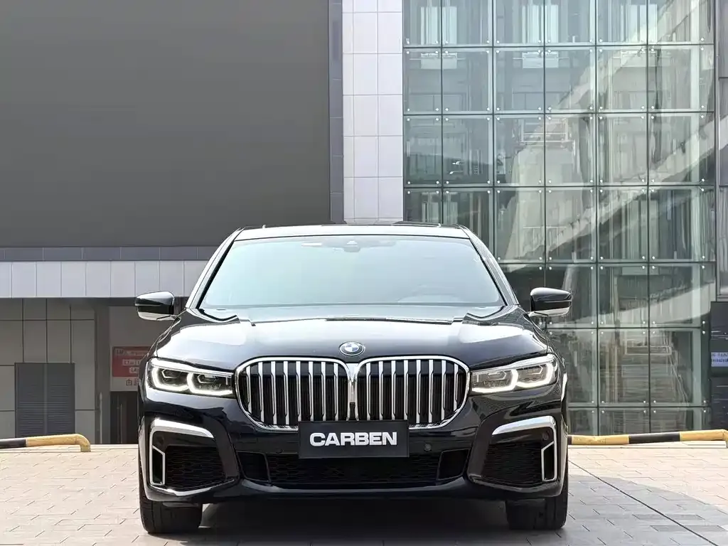 BMW 7 Series — фото 8