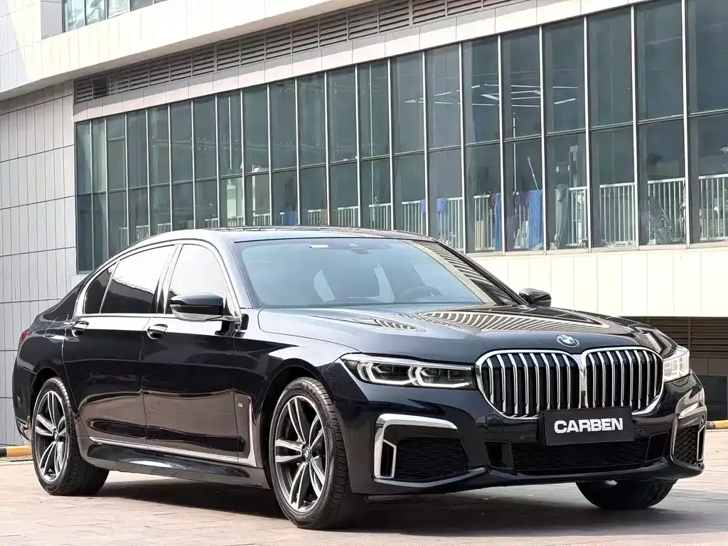 BMW 7 Series — фото 10