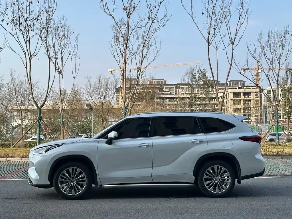 Toyota Highlander 2024 из CN, фото 7