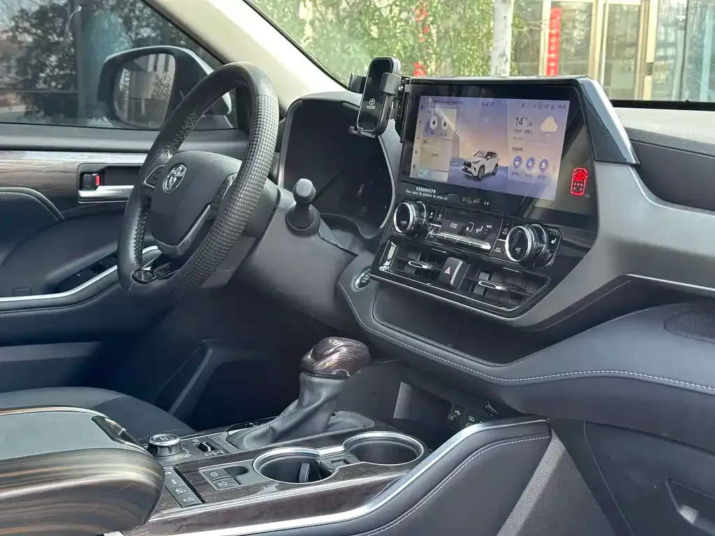 Toyota Highlander 2024 из CN, фото 4