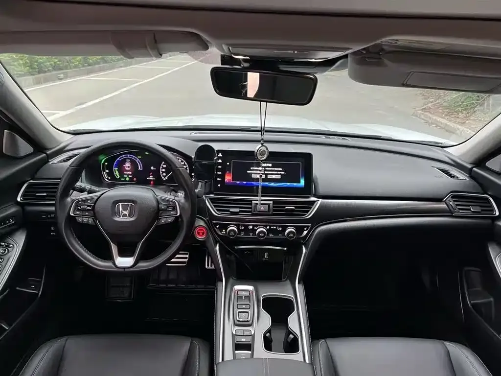Honda Accord — фото 6
