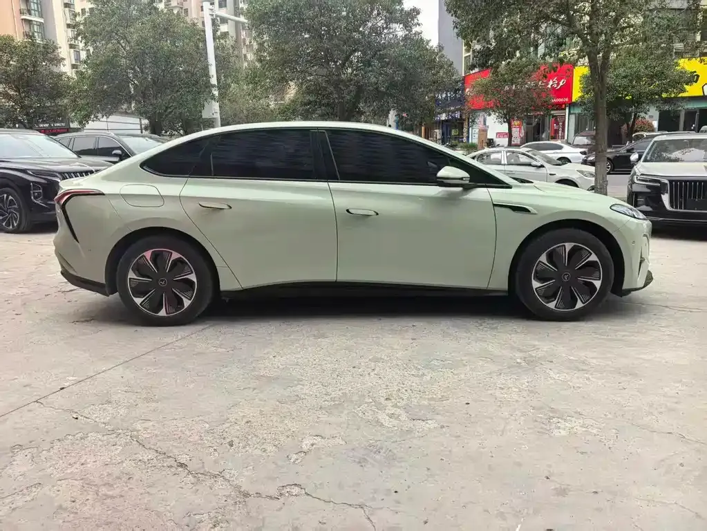 Hongqi Tiangong 05 2025 из CN, фото 10
