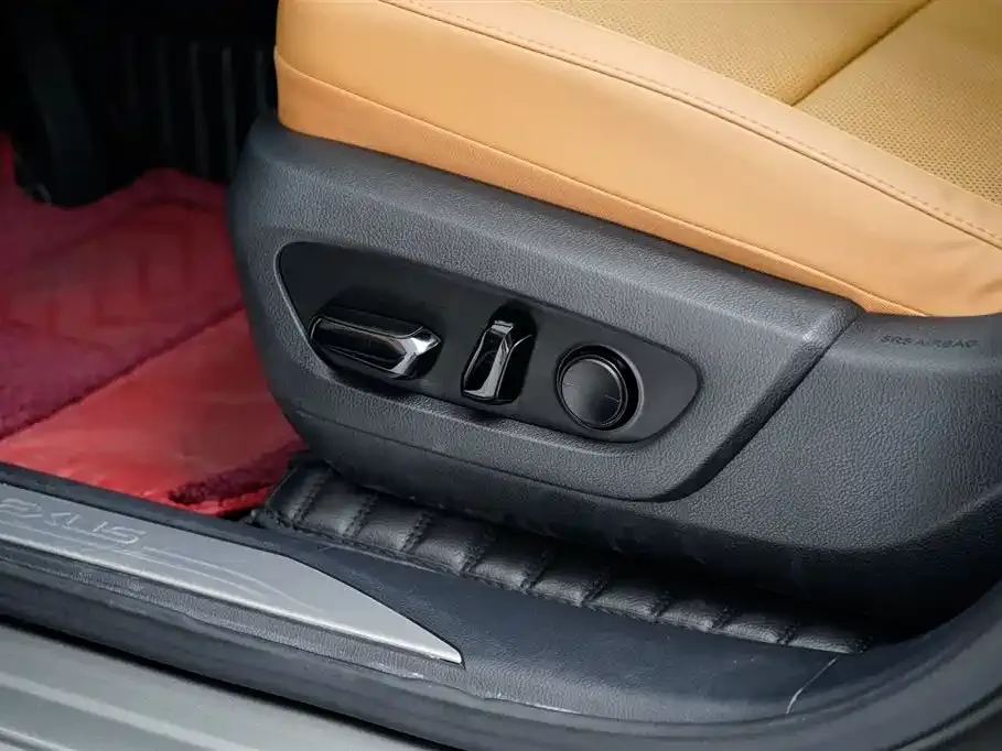 Lexus RX — фото 10