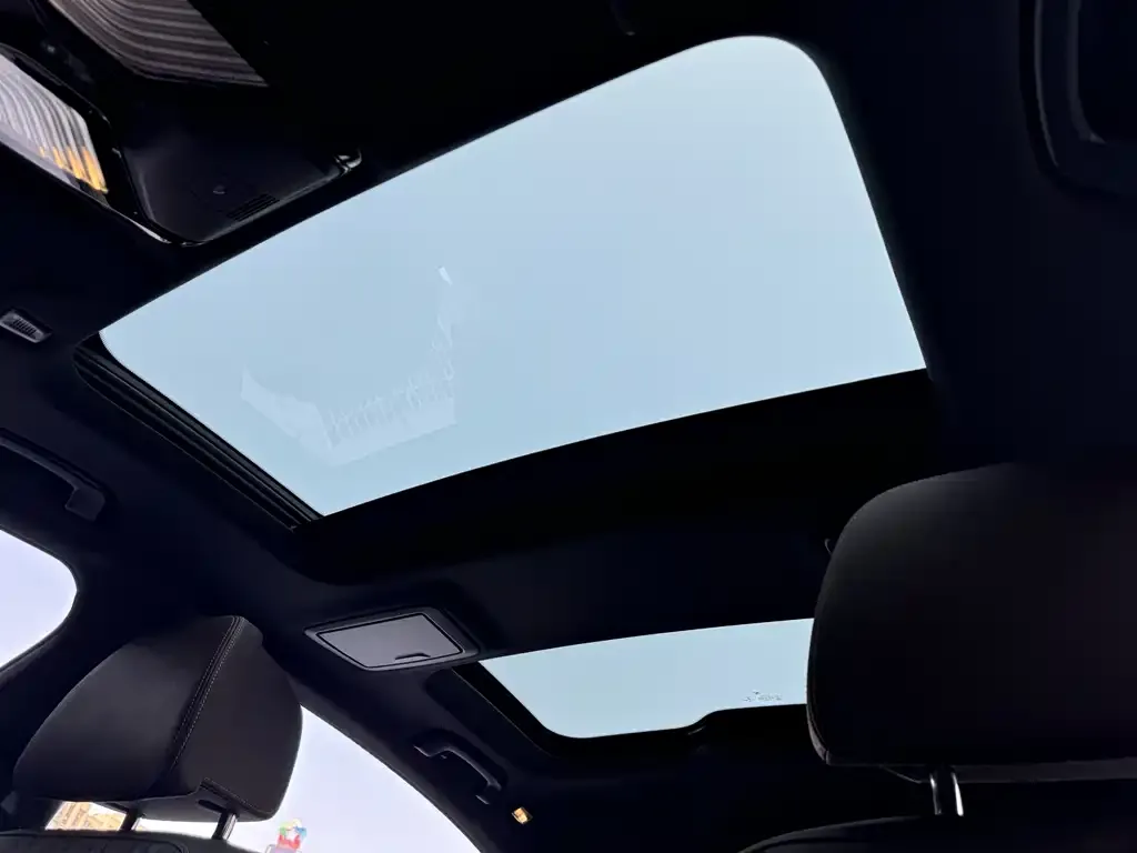 BMW 5 Series 2021 из CN, фото 3