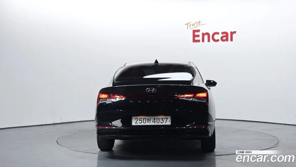 Hyundai AVANTE — фото 4