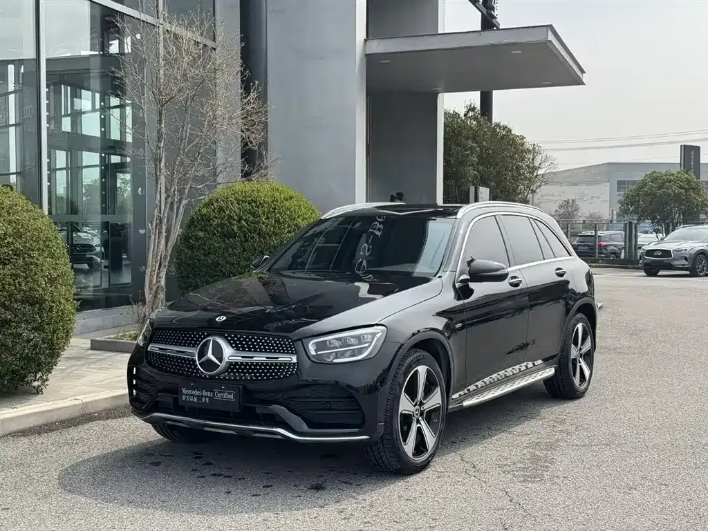 Mercedes-Benz GLC — фото 1