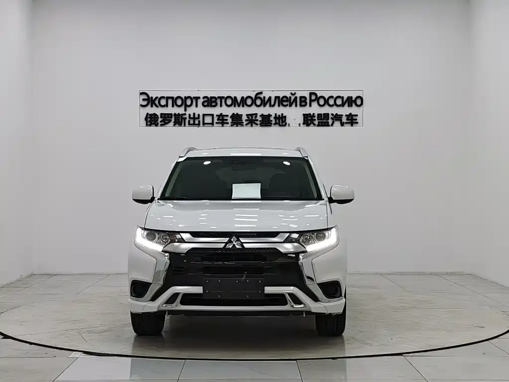 Mitsubishi Outlander — фото 6