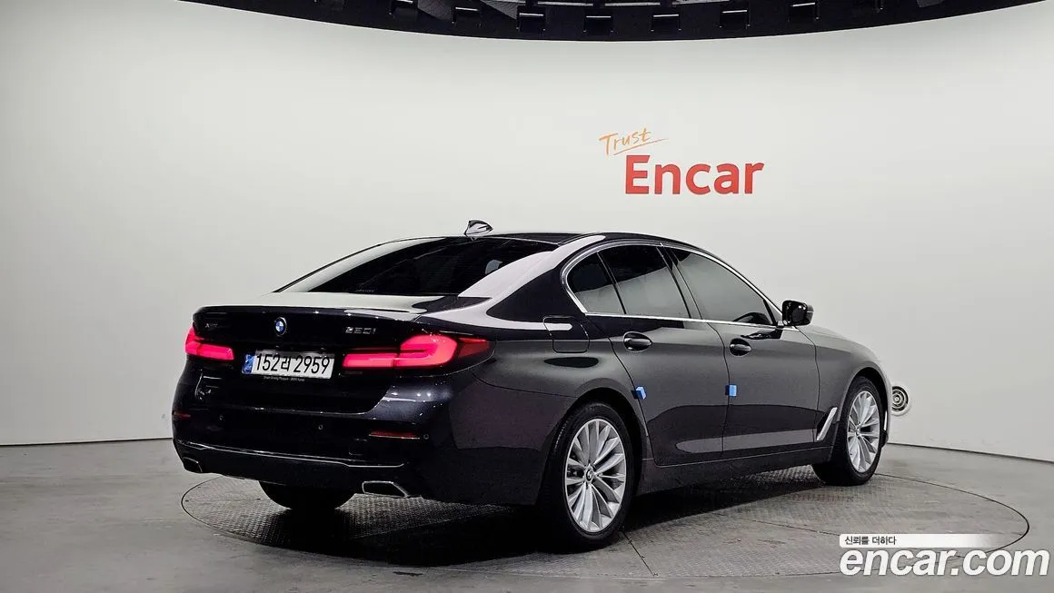 BMW 5-Series 2021 из KR, фото 3