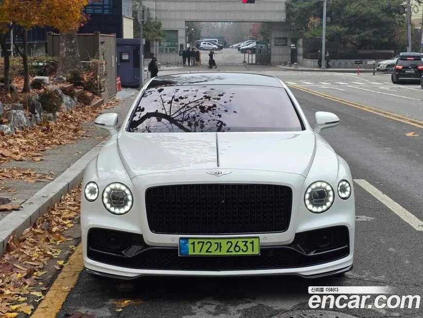 Bentley Flying Spur 2023 из KR, фото 7