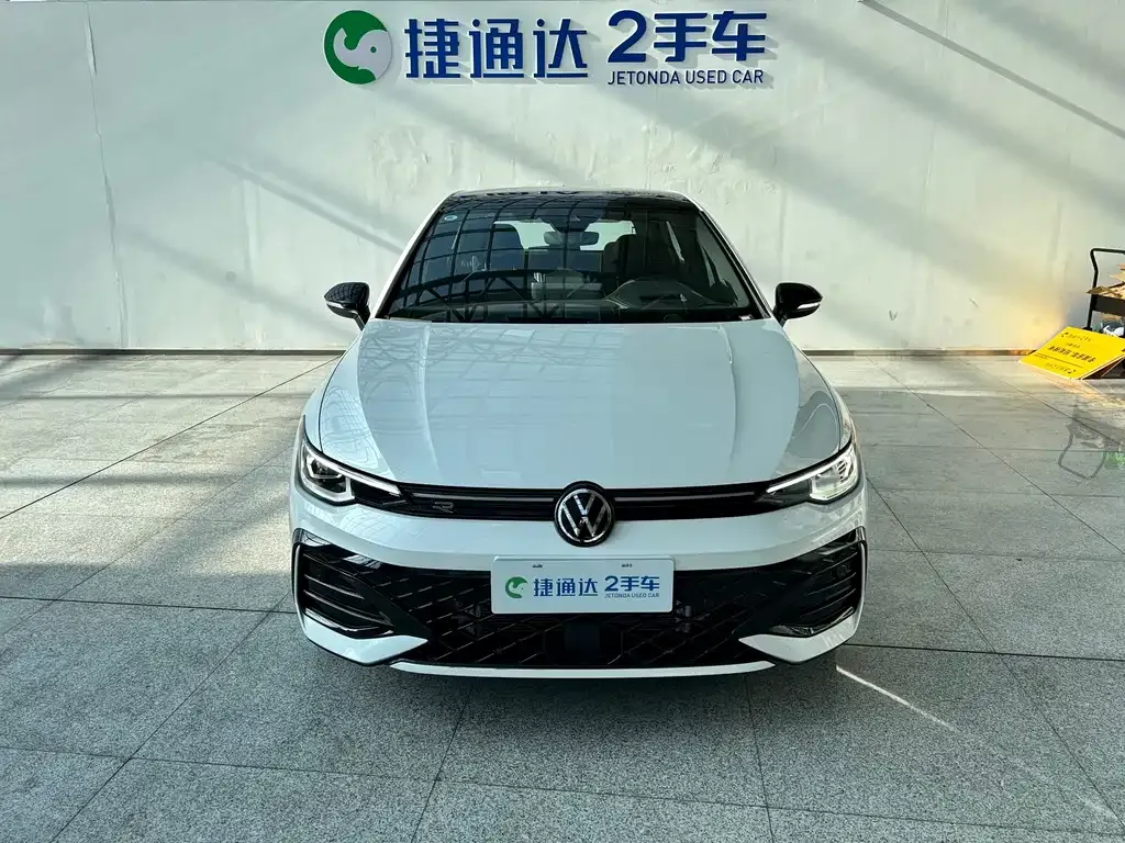 Volkswagen Golf 2024 из CN, фото 9