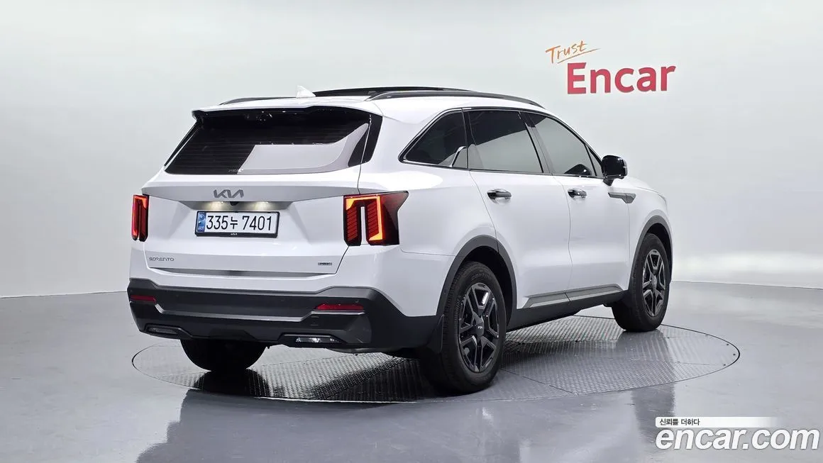 Kia Sorento — фото 6