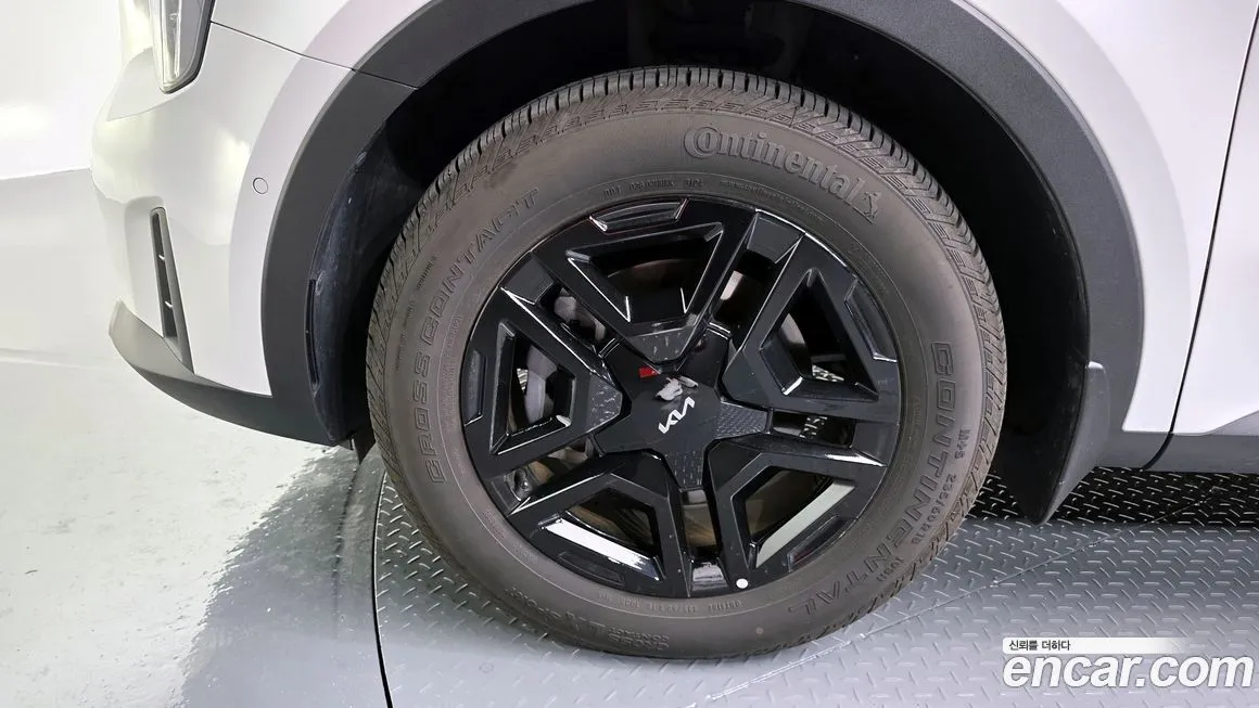 Kia Sorento — фото 7