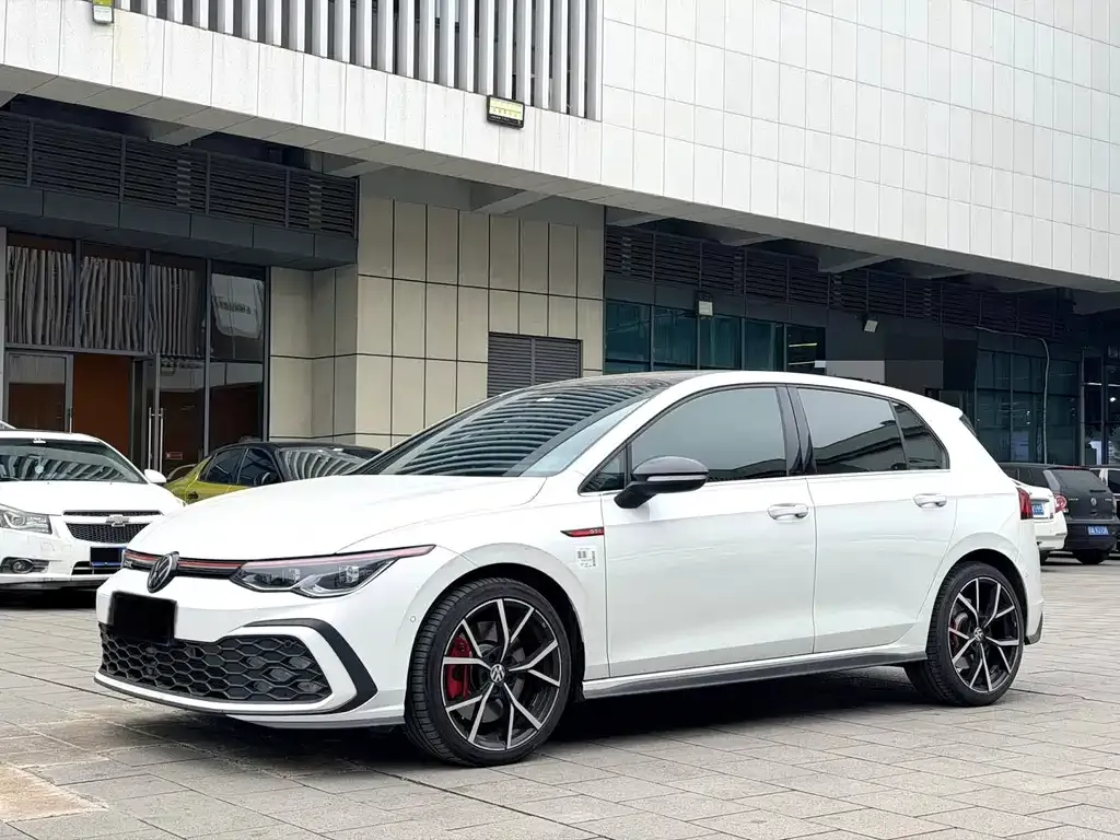 Volkswagen Golf GTI 2025 из CN, фото 1