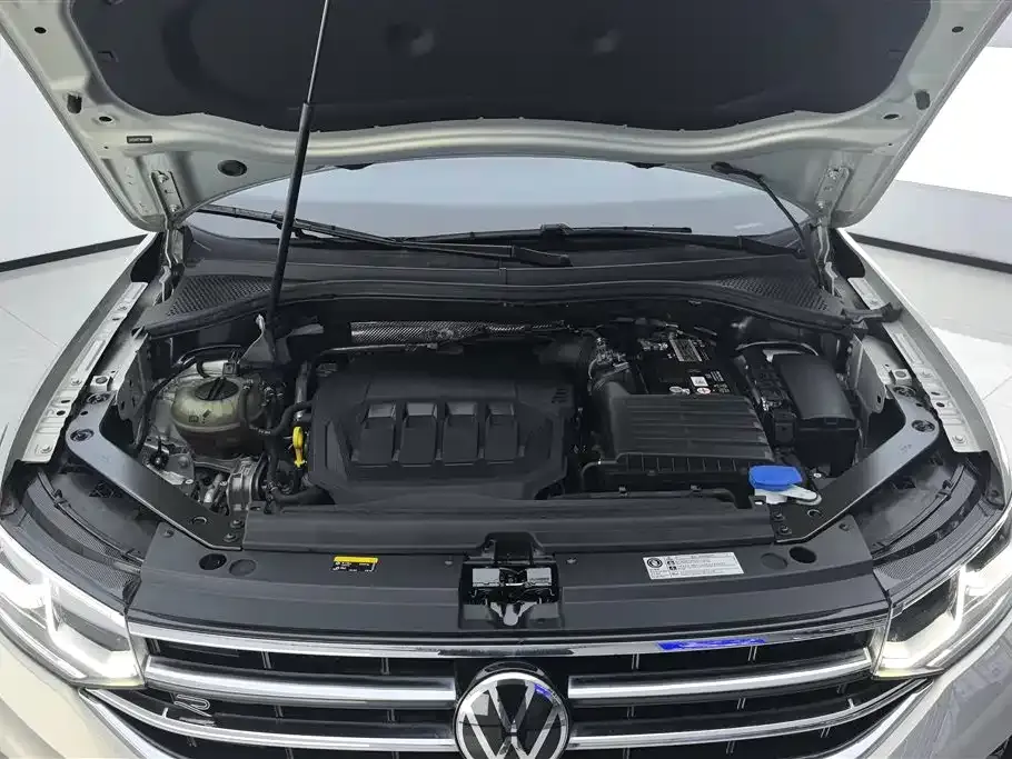 Volkswagen Tiguan L 2022 из CN, фото 9