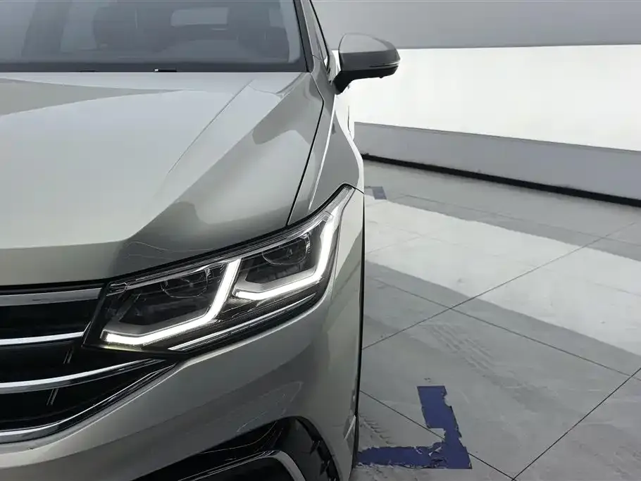 Volkswagen Tiguan L 2022 из CN, фото 7