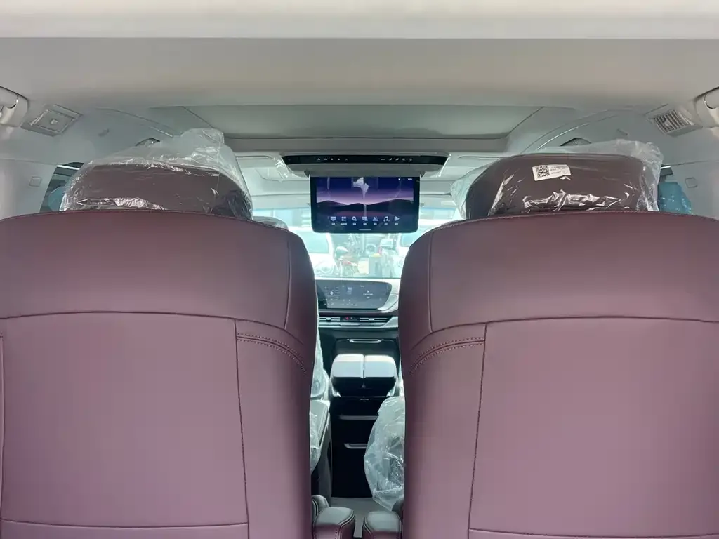Buick Century 2024 из CN, фото 2
