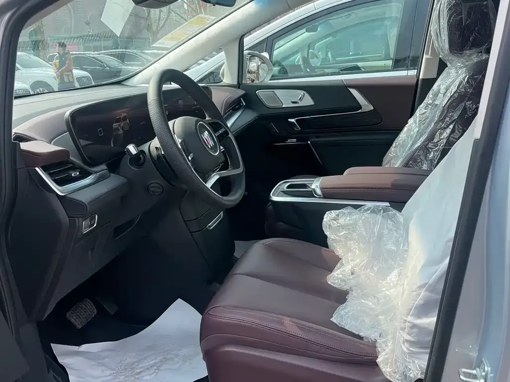 Buick Century 2024 из CN, фото 7