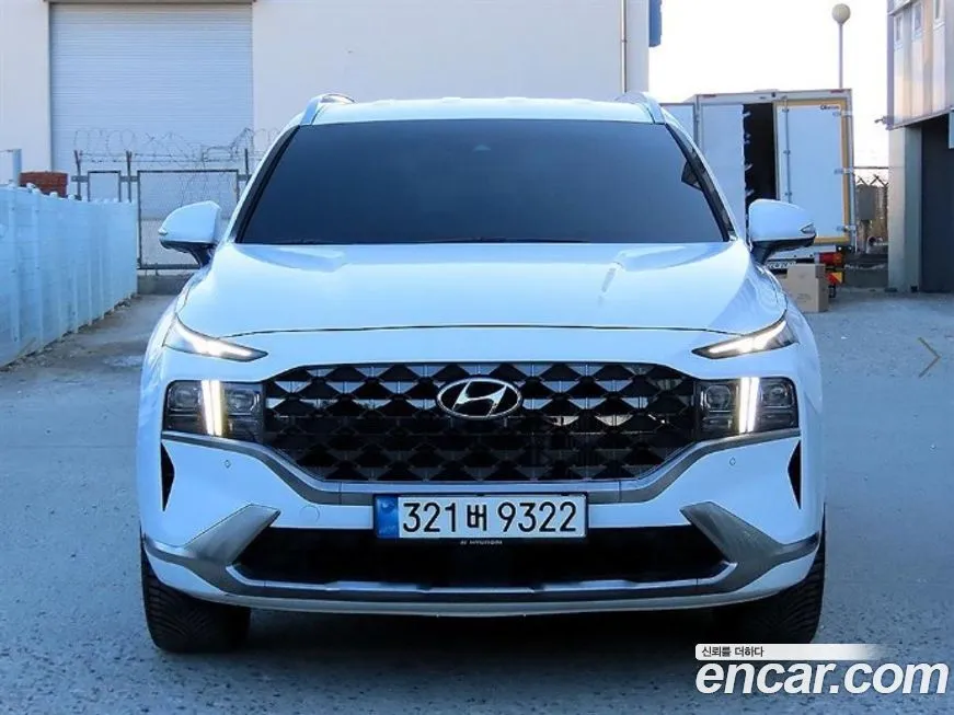 Hyundai Santafe — фото 1