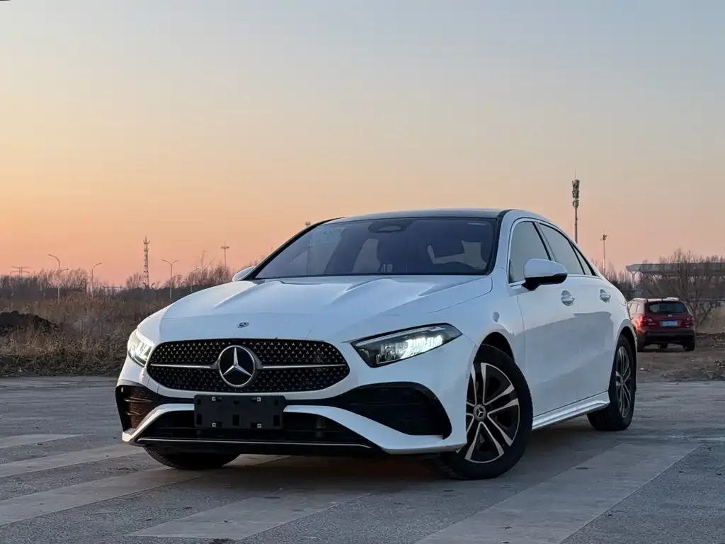 Mercedes-Benz A-Class 2024 из CN, фото 1