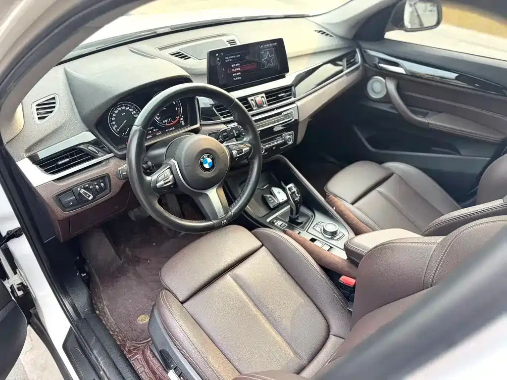 BMW X1 — фото 2