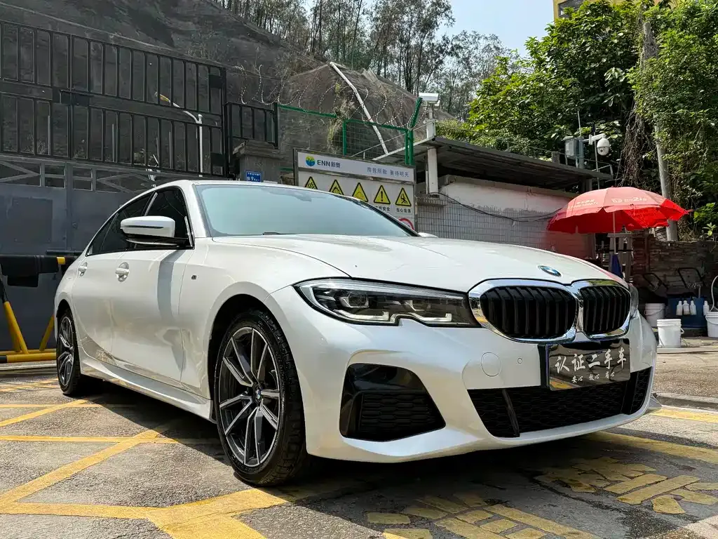 BMW 3 Series 2022 из CN, фото 2