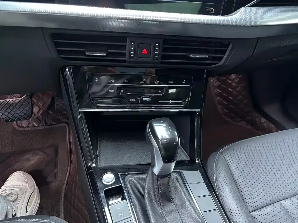 Volkswagen Passat — фото 5