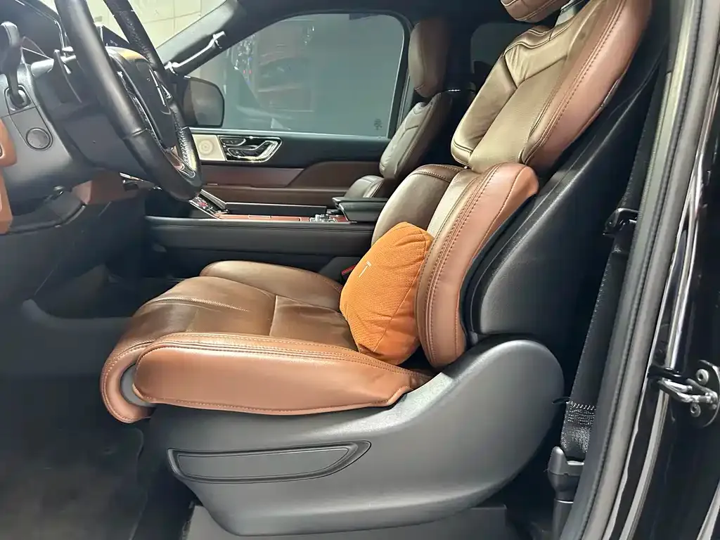 Lincoln Navigator 2023 из CN, фото 2