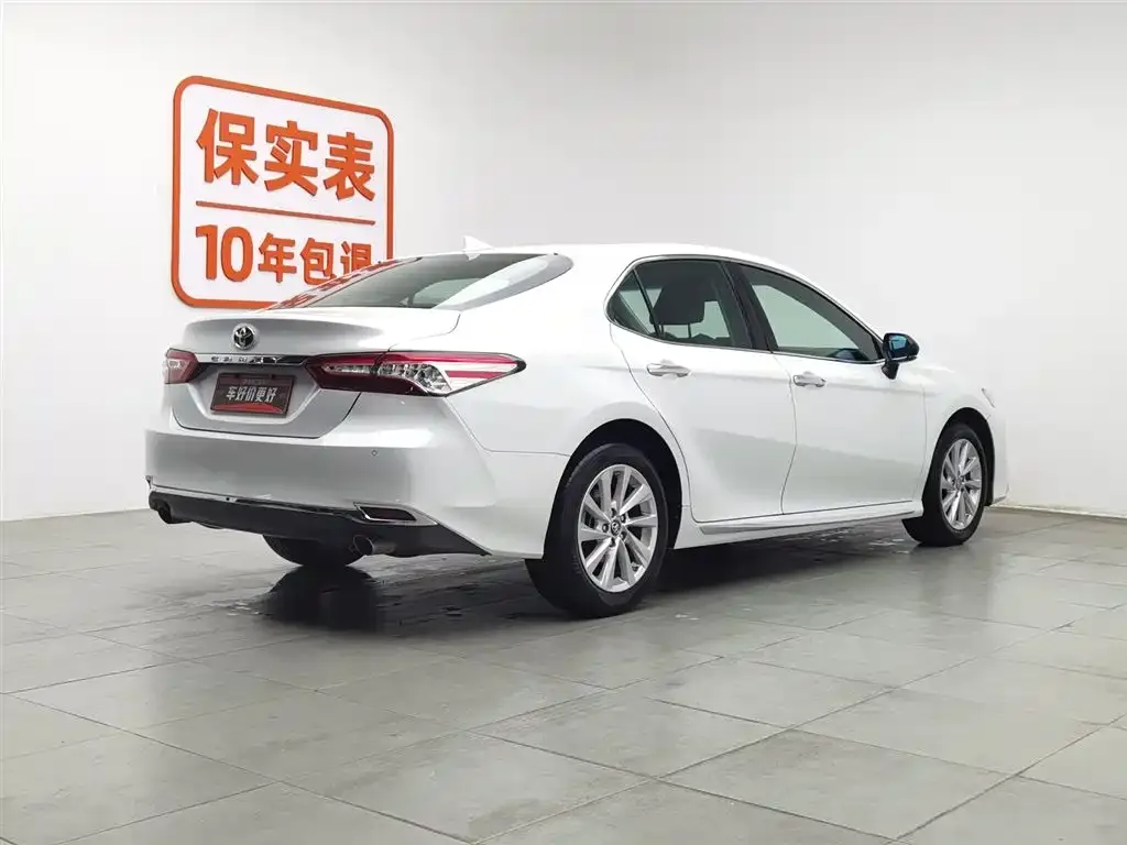 Toyota Camry 2023 из CN, фото 2