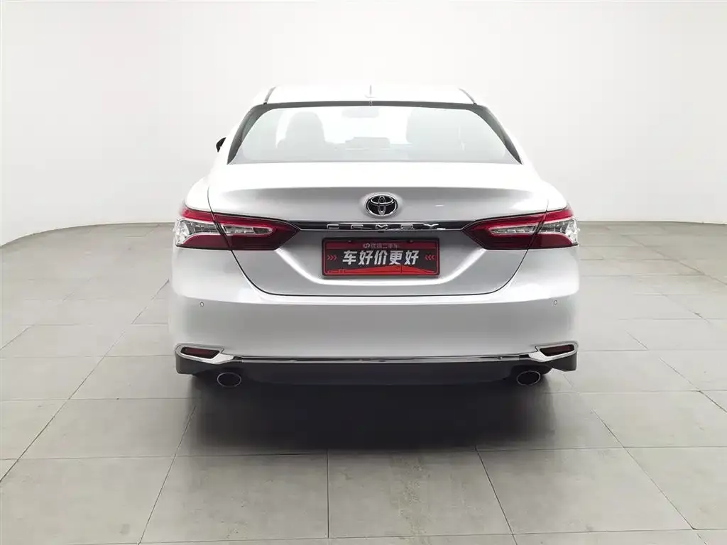 Toyota Camry 2023 из CN, фото 10