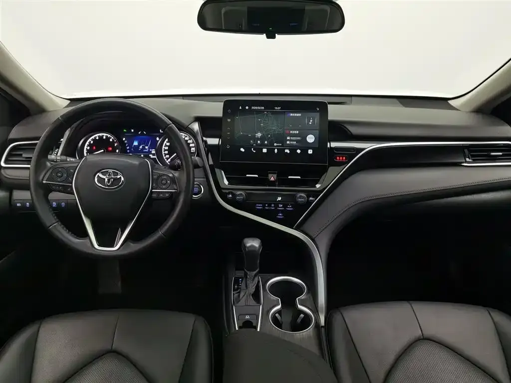 Toyota Camry 2023 из CN, фото 4