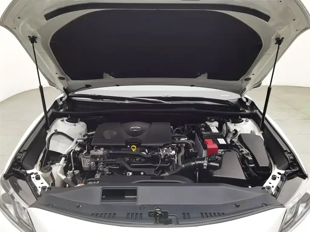 Toyota Camry 2023 из CN, фото 8