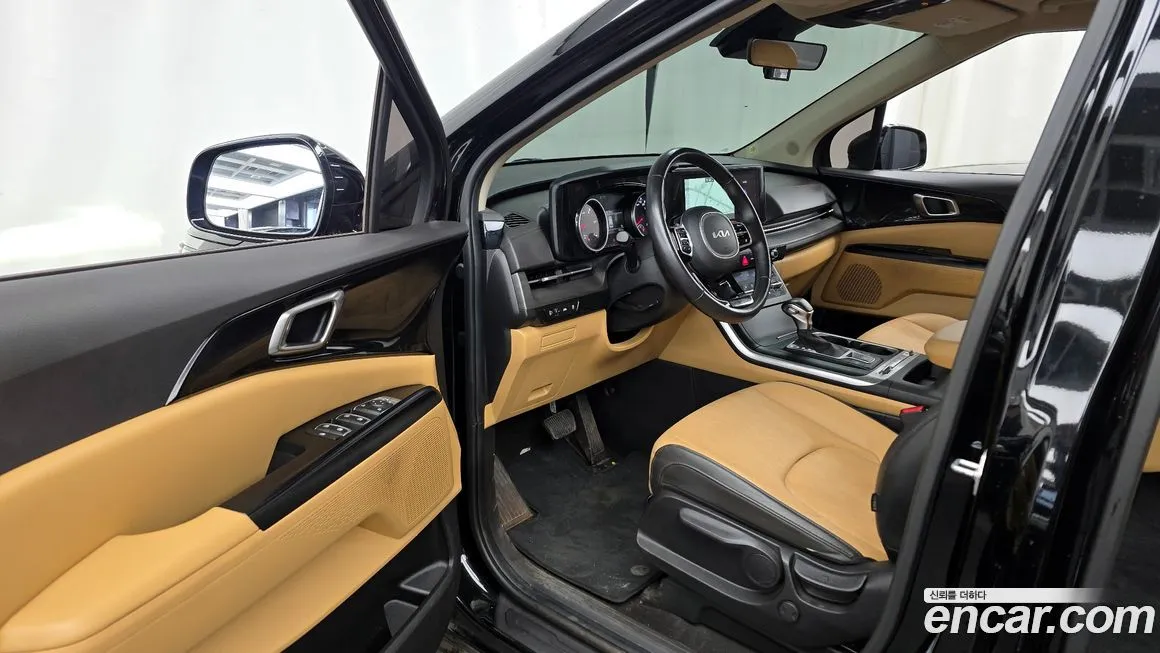 Kia Carnival — фото 10