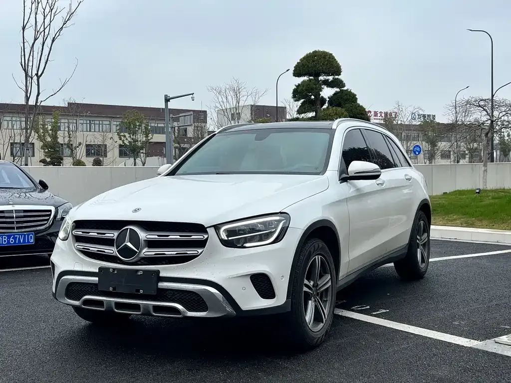 Mercedes-Benz GLC — фото 1