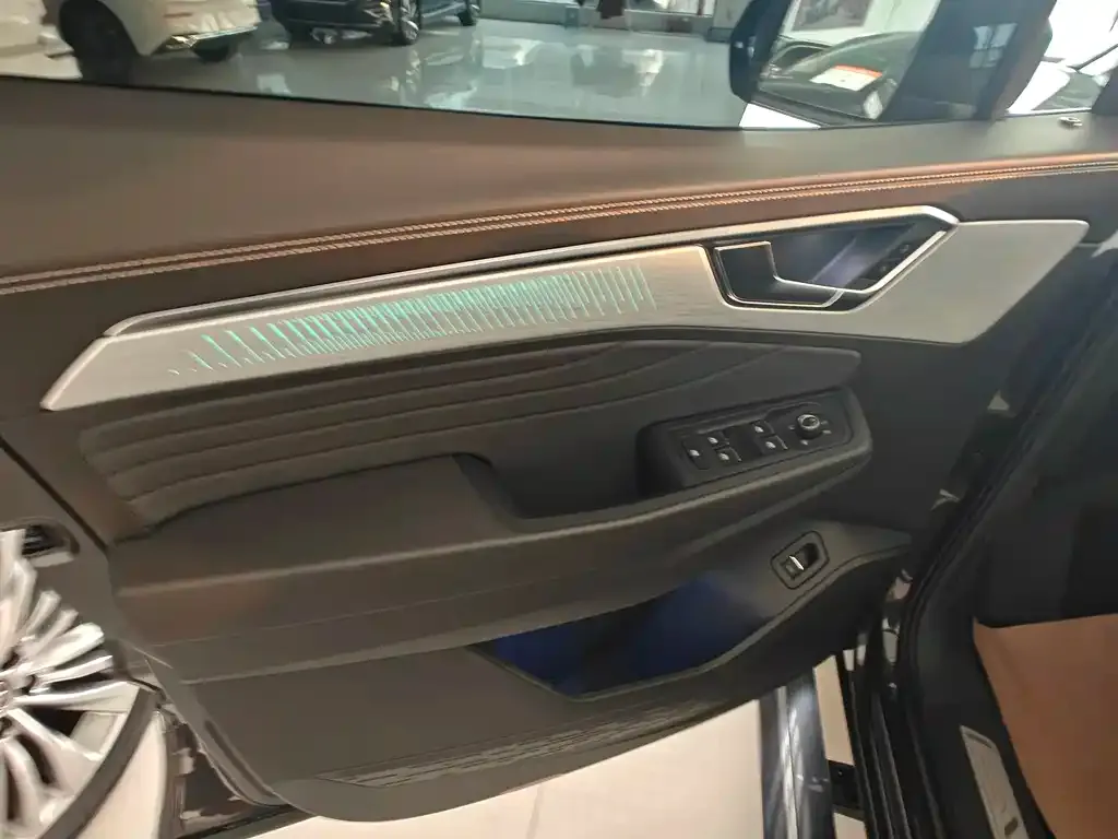 Volkswagen Talagon 2023 из CN, фото 10