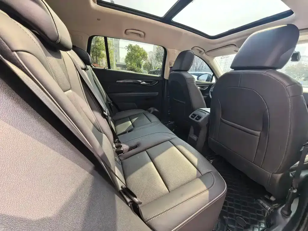 Buick Envision Plus — фото 3