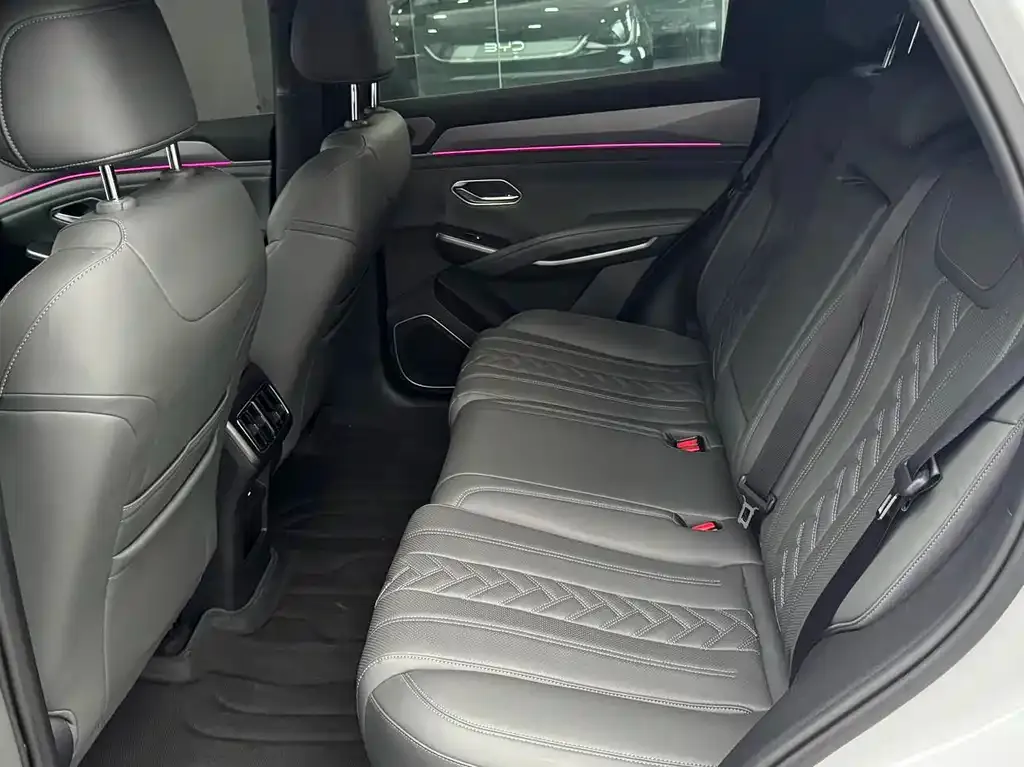 BYD L DM-i 2025 из CN, фото 5