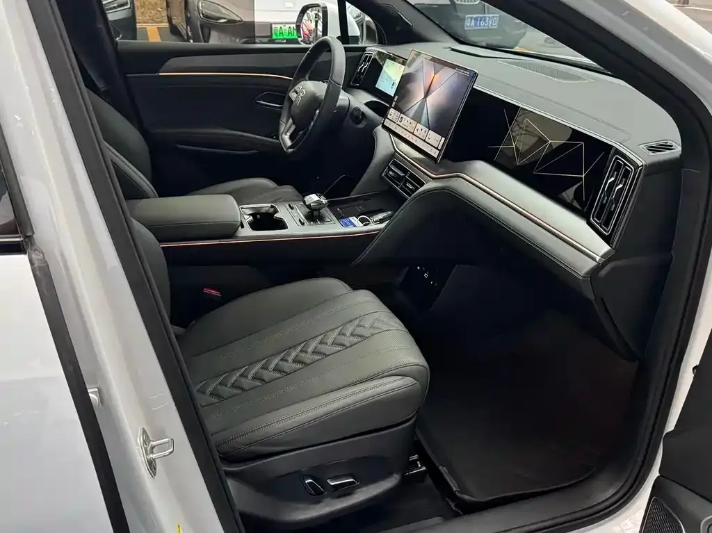 BYD L DM-i 2025 из CN, фото 9