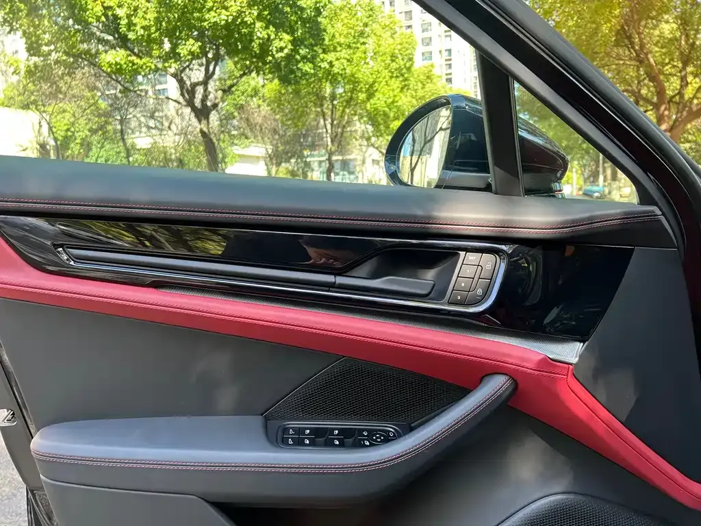 Porsche Panamera 2024 из CN, фото 8