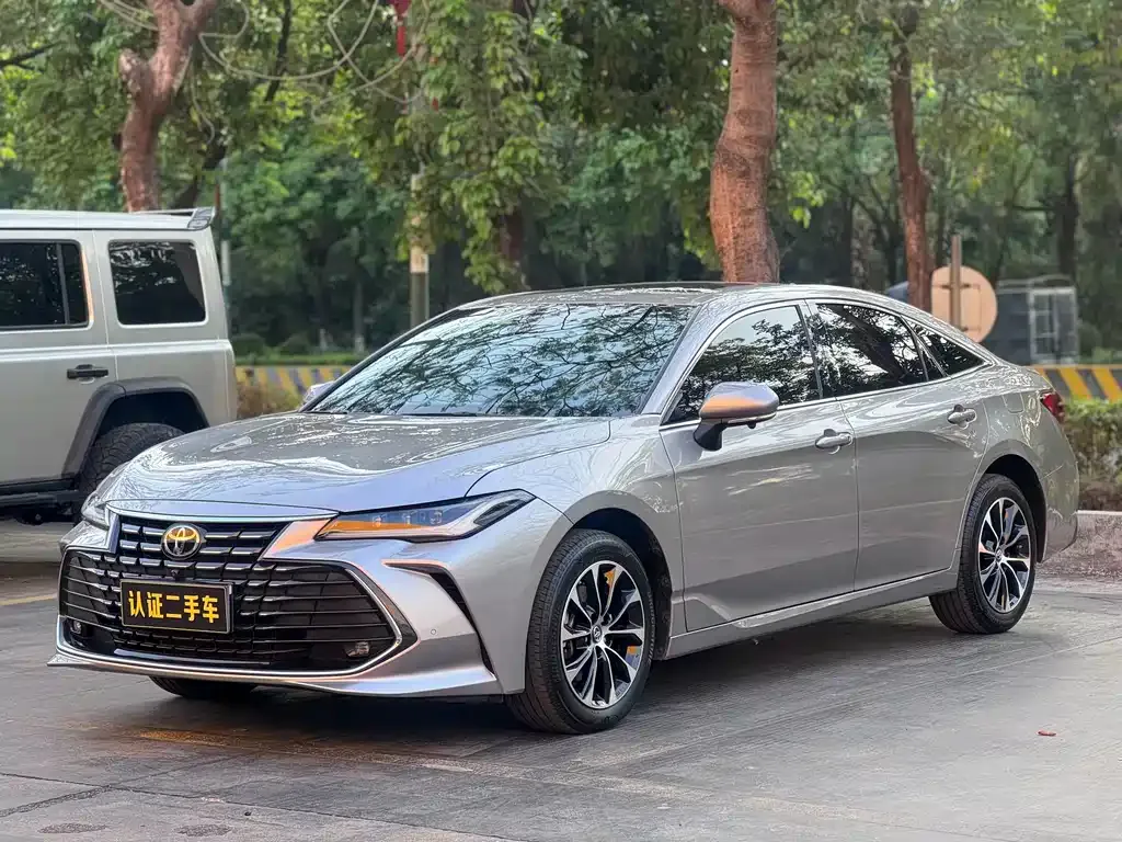 Toyota Avalon 2022 из CN, фото 1