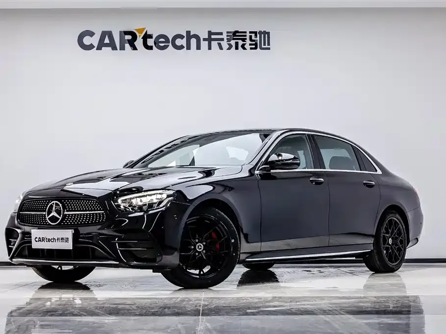 Mercedes-Benz E-Class — фото 1