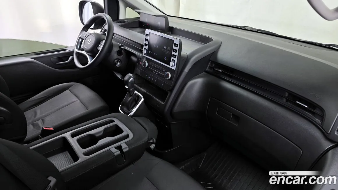 Hyundai Staria — фото 2