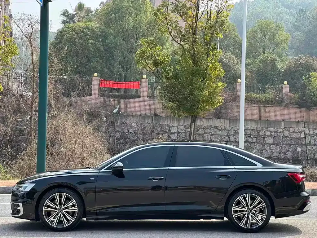 Audi A6L — фото 6