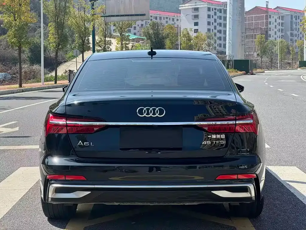 Audi A6L — фото 3