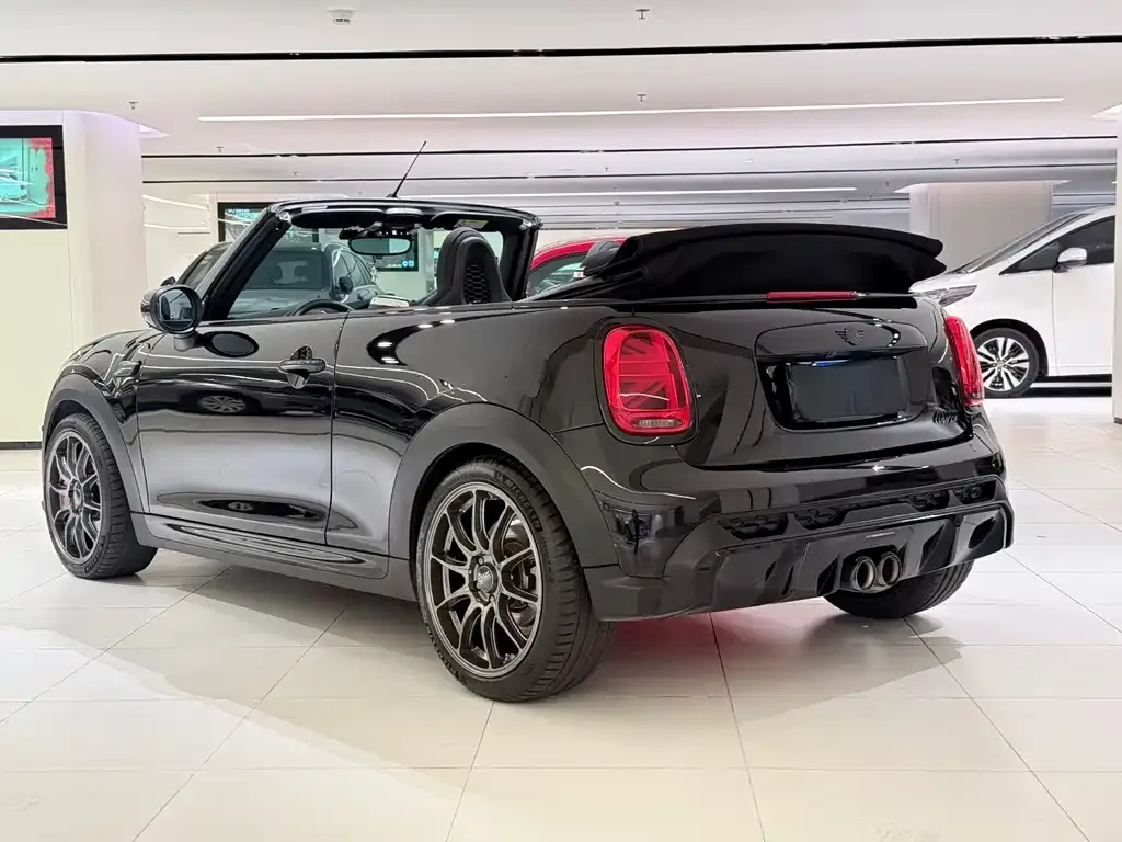 MINI Cooper (3-door) 2022 из CN, фото 2