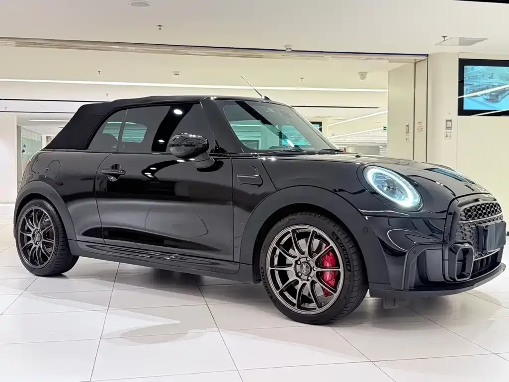 MINI Cooper (3-door) 2022 из CN, фото 3