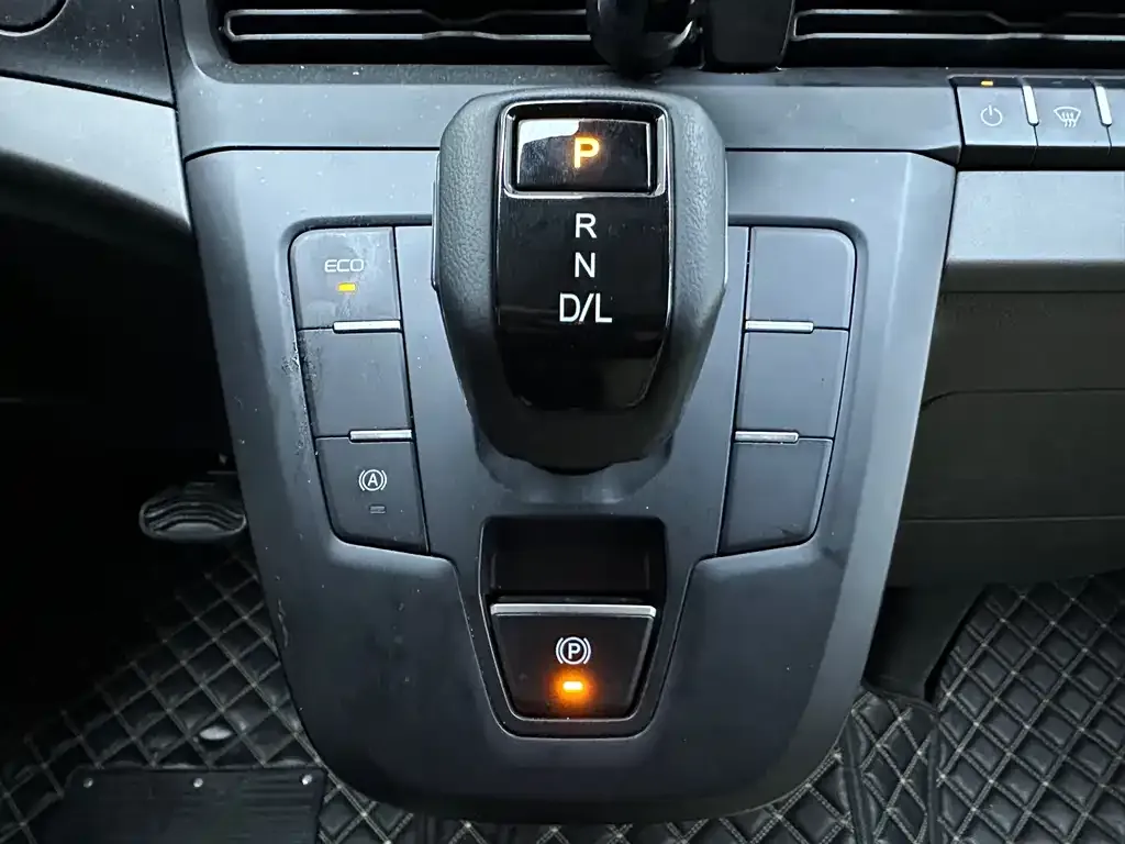 Ford Transit 2024 из CN, фото 6