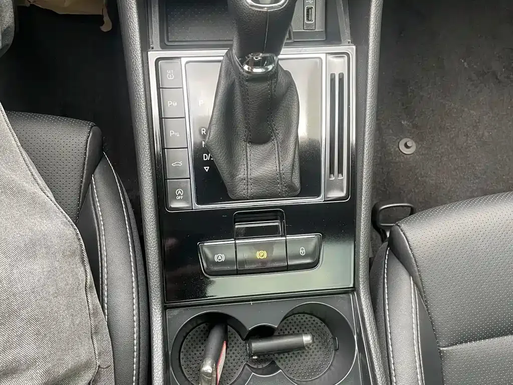 Skoda Superb 2024 из CN, фото 8