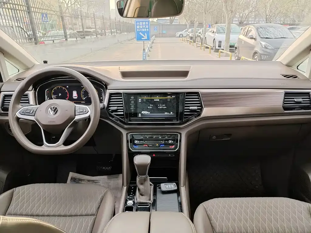 Volkswagen Viloran 2021 из CN, фото 7